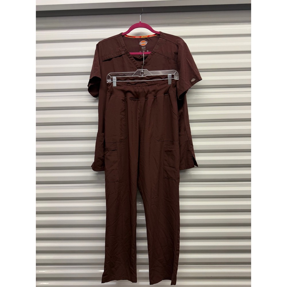 Dickies EDS Essentials Scrub Set Brown V-Neck Top and Cargo Pants Large Tall